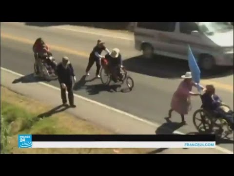 مسيرة احتجاجية لذوي الاحتياجات الخاصة