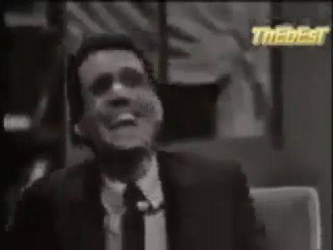 شاهد رد فعل عبد الحليم حافظ لحظة تعرض رجل لموقف محرج