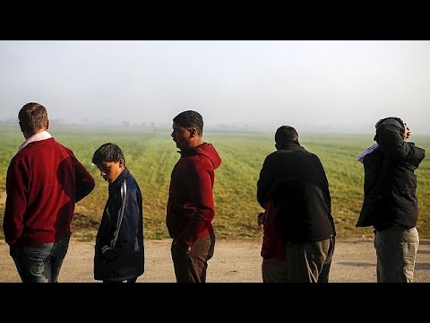 لاجئون ومهاجرون يواصلون رحلتهم نحو أوروبا