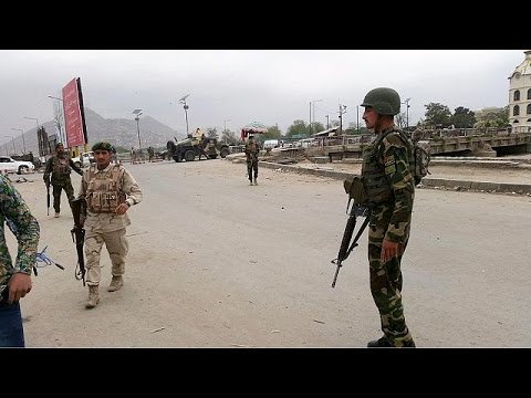 قتلى وجرحى في هجوم انتحاري وسط كابول