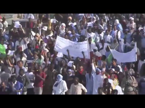 شاهد موريتانيون يطالبون برفع الظلم عن الأرقاء السابقين