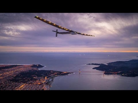 بالفيديو الطائرة سُولاَرْ إيمْبَالْسْ 2 تحط في مطار فونيكس الأميركي دون تعقيدات