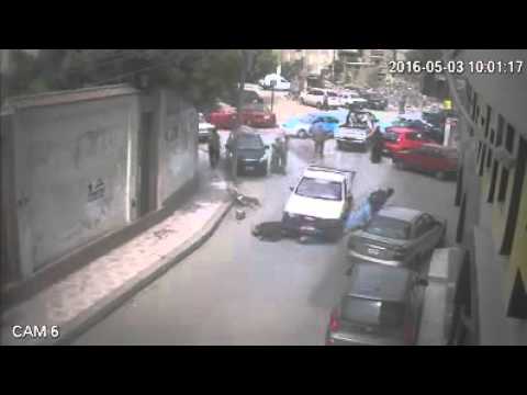 بالفيديو لحظة دهس سيارة لسيدتين في دمياط