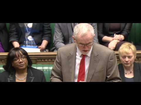 شاهد رئيس حزب العمال يسخر من رئيس وزراء بريطانيا لتشجعيه أكثر من فريق