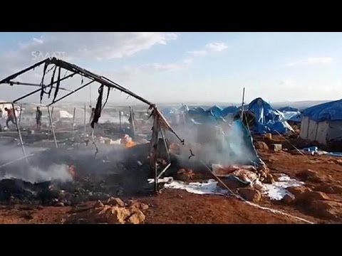 شاهد عشرات القتلى والجرحى في قصف جوي على مخيم الكمونة للنازحين