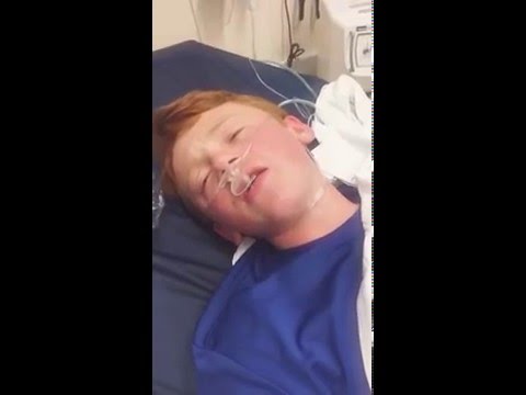 طفل يستفيق من مخدر العمليات معتقدا أنه “رجل عصابات”