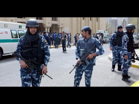 شاهد مقتل شرطي سعودي أثناء إحباط عملية إرهابية