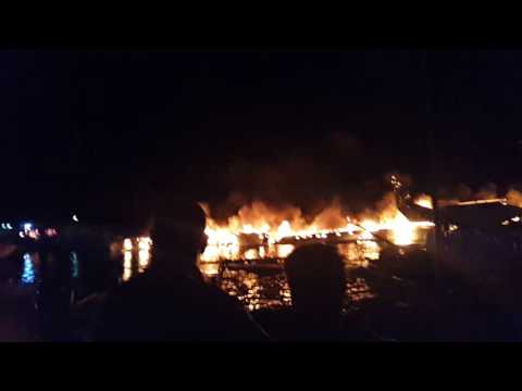 بالفيديو شاهد الحريق الذي هز الجزائر