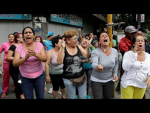 تصاعد الاحتجاجات على نقص الغذاء تتحول إلى مواجهات مع الشرطة