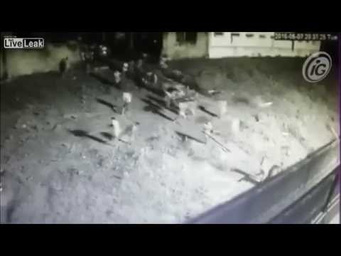 بالفيديو عشرة مساجين يهربون  من سجن monte cristo في البرازيل