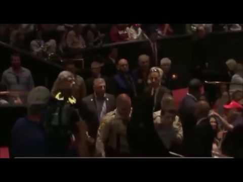 بالفيديو توقيف بريطاني لحظة محاولته إطلاق النار على ترامب