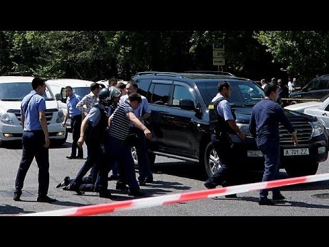 شاهد خمسة قتلى في سلسلة هجمات استهدفت قوات الأمن في كازاخستان