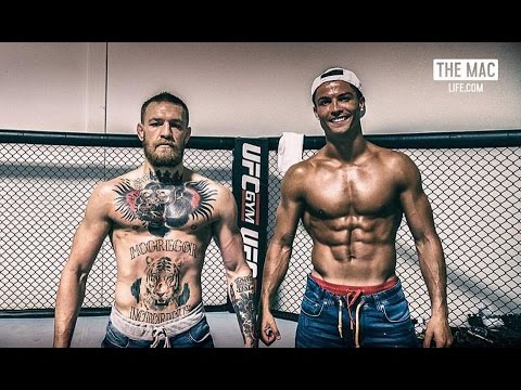 شاهد كريستيانو رونالدو يواجه بطل العالم في الفنون القتالية