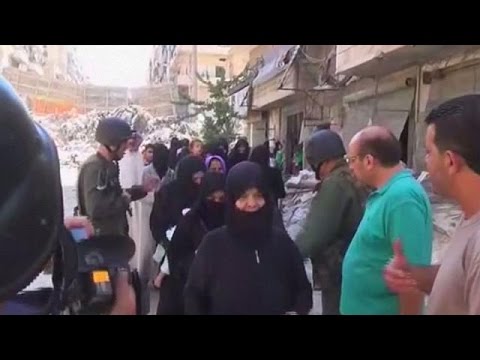 غموض يلف خروج عائلات من أحياء حلب المحاصرة