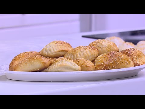 بالفيديو مقادير وطريقة عمل معجنات التمر و الملبن