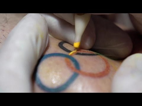 بالفيديو رواج الوشم الأولمبي في ريو دي جانيرو