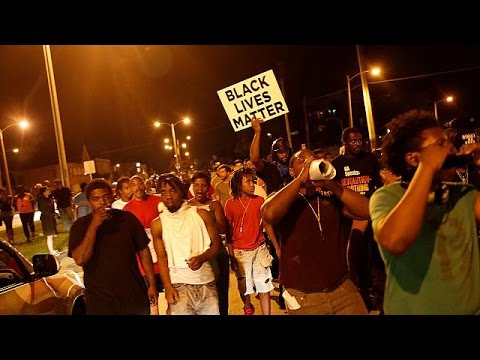 بالفيديو تجدد أعمال العنف في ميلووكي إثر مقتل شاب برصاص الشرطة