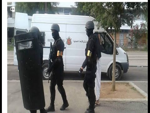 بالفيديو فرحة جماهيرية لحظة اخراج المتطرف المغربي