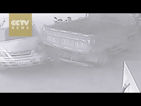 شاهد تجربة قيادة بدون رخصة في الصين