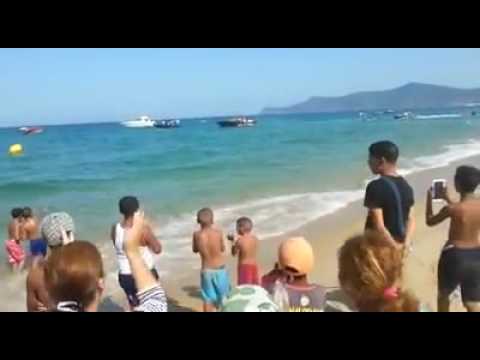 بالفيديو الملك محمد السادس  يمارس رياضة الجيت سكي