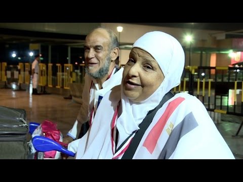 بالفيديو الحجاج المصريون يغادرون مطار القاهرة لأداء فريضة الحج