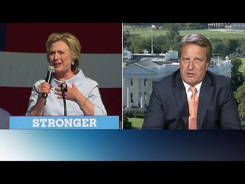 صحة كلينتون تثير التساؤلات