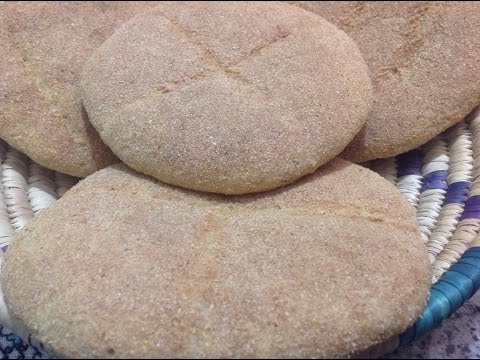 عمل خبز بلدي مغربي في البيت