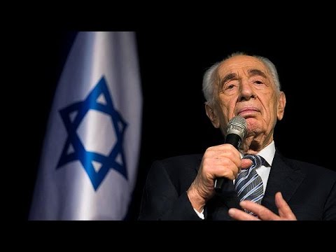 شاهد شيمون بيريز في حالة حرجة