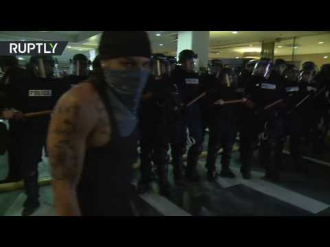 شاهد نورث كارولينا تعلن الطوارئ بعد مقتل رجل أثناء احتجاجات