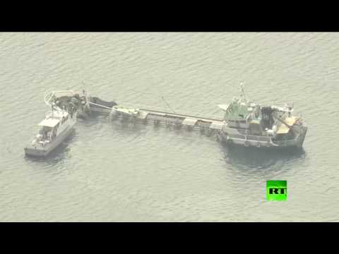 بالفيديو لحظة غرق ناقلة بحرية تحمل مواد كيميائية بالقرب من اليابان