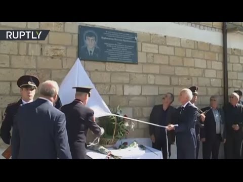 مراسم إحياء ذكرى شرطي بطل في داغستان