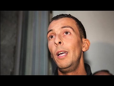 شاهد محمد شقيق صلاح عبد السلام يناشد فك صمته