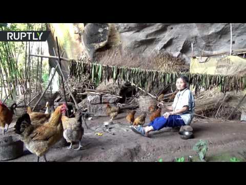 لقطات جديدة من حياة زوجين صينيين عاشا في مغارة 54 عامًا