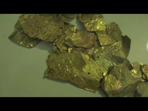بالفيديو مواطن مقدسي يقتفي آثار مدينة القدس ويجمعها
