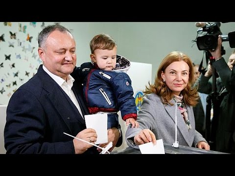 بالفيديو المولدافيون  يشاركون في أول انتخابات رئاسية تشهدها البلاد منذ 20 عاما