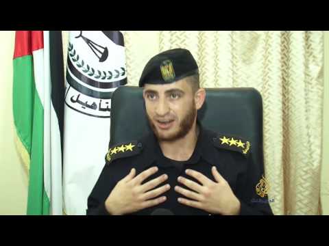 سجناء في غزة ينسخون المصحف ويدعون العرب لحمايته