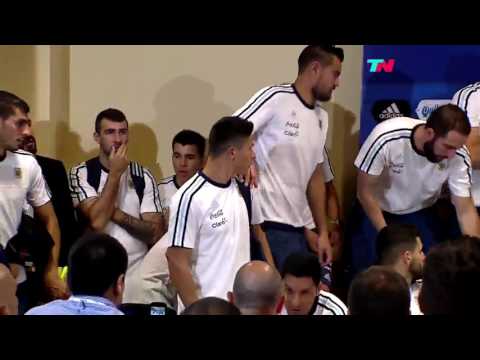 بالفيديو لحظة إعلان  ليونيل ميسي مقاطعة التانغو للإعلام