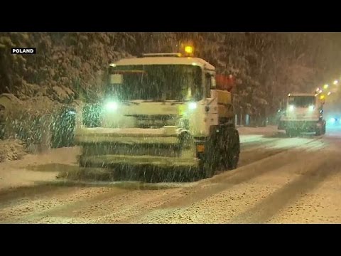 بالفيديو موجة قاتلة من الصقيع تضرب العديد من دول أوروبا