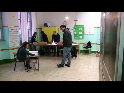 بالفيديو إيطاليا تبدأ الاستفتاء حول الإصلاح الدستوري المصيري