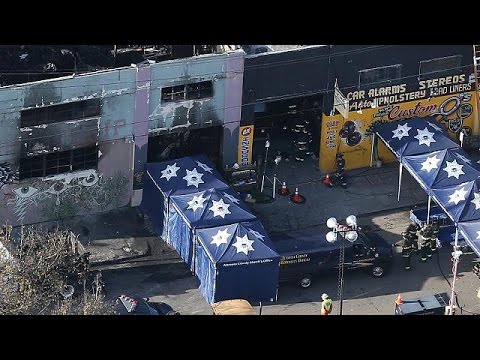 بالفيديو ارتفاع حصيلة حريق أوكلاند المروّع إلى 33 قتيلًا وعشرات الجرحى