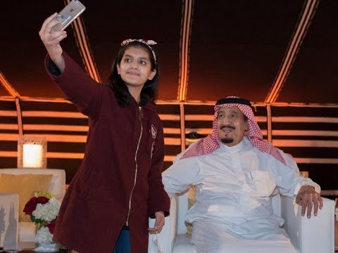 شاهد خادم الحرمين يحقِّق حلم طفلة تعافت من سرطان الدم