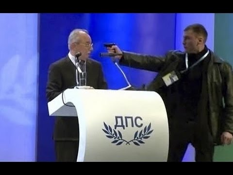 بالفيديو  أشخاص مشاهير تم اغتيالهم على الهواء مباشرة