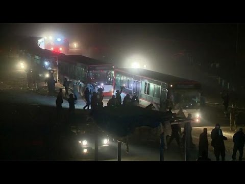 بالفيديو وصول دفعة جديدة من المدنيين إلى غربي حلب