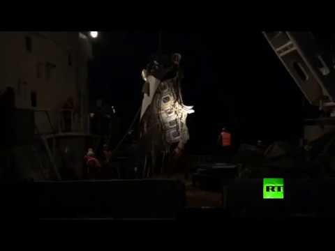 شاهد العثور على قطع من جسم الطائرة الروسية