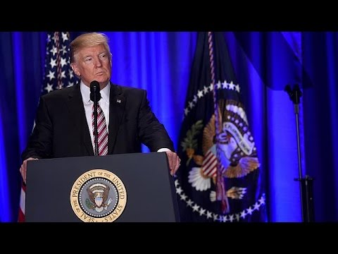 شاهد ترامب يذكر الجمهوريين بأولوياته