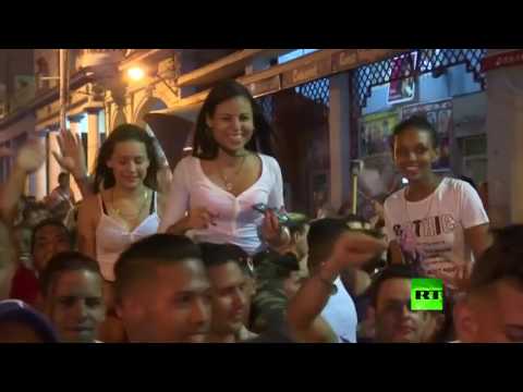 مسيرة المشاعل تجوب شوارع هافانا
