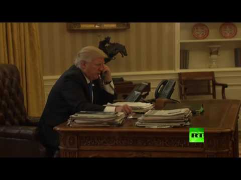 شاهد دونالد ترامب يجري اتصالات مع بوتين وميركل