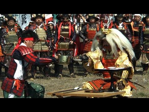 japanese samurai battle draws unusual warriors