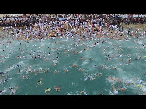 over 4000 people fight off cold at south korea’s winter swim festival