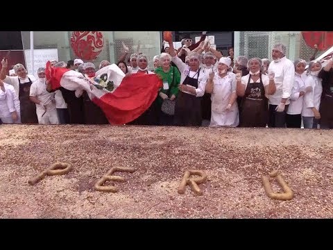 peruvian pastry chefs make worlds largest black chocolate